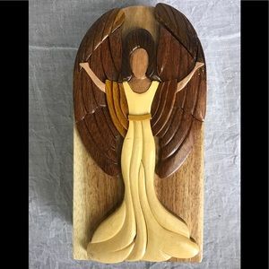 Carver Dan’s Happy Angel Puzzle Box